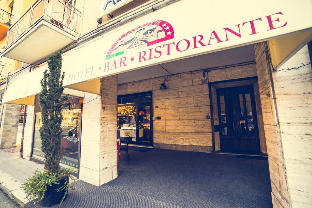 Millesimo Hotel La Gaietta מראה חיצוני תמונה