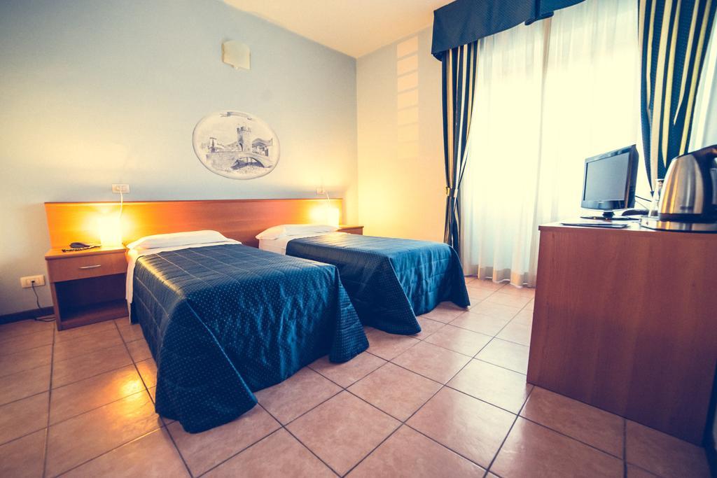 Millesimo Hotel La Gaietta מראה חיצוני תמונה
